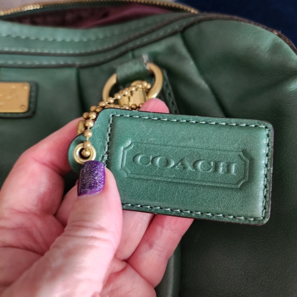 COACH LEATHER TOP ZIP GOLD HARDWARE SATCHEL - Picture 9 of 10